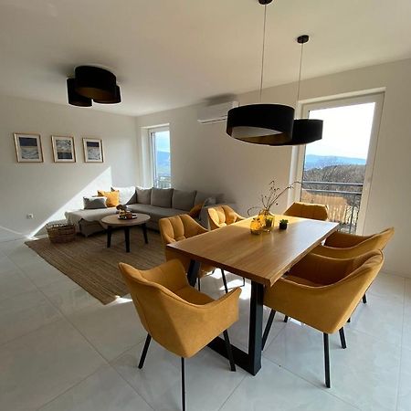 Apartman S Vyhliadkou ボイニツェ エクステリア 写真