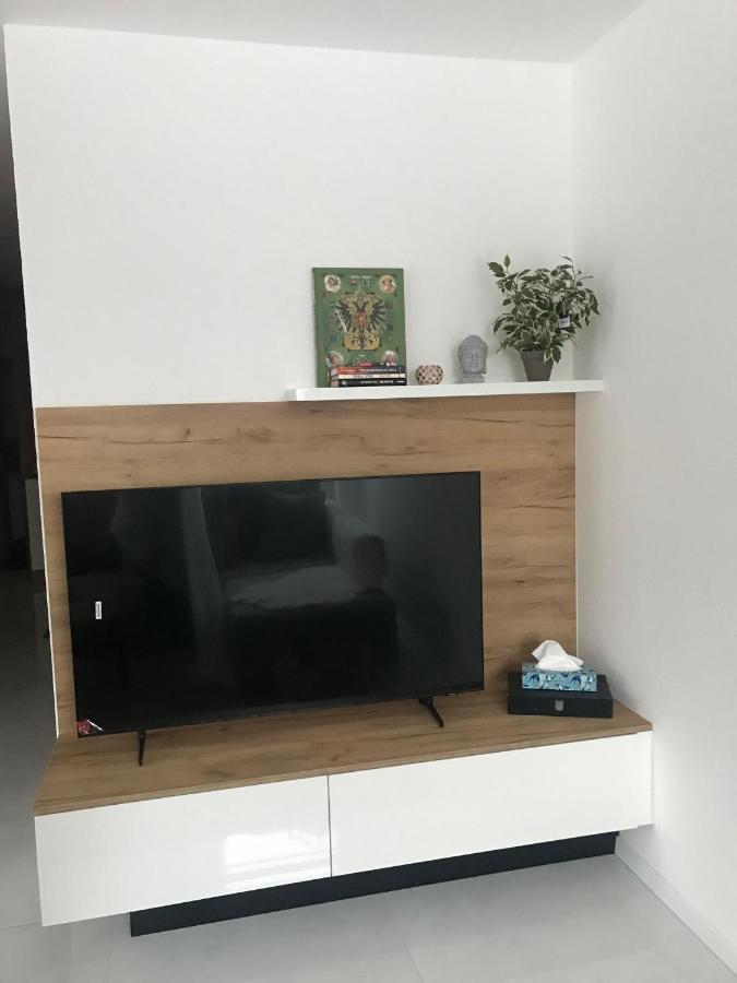 Apartman S Vyhliadkou ボイニツェ エクステリア 写真