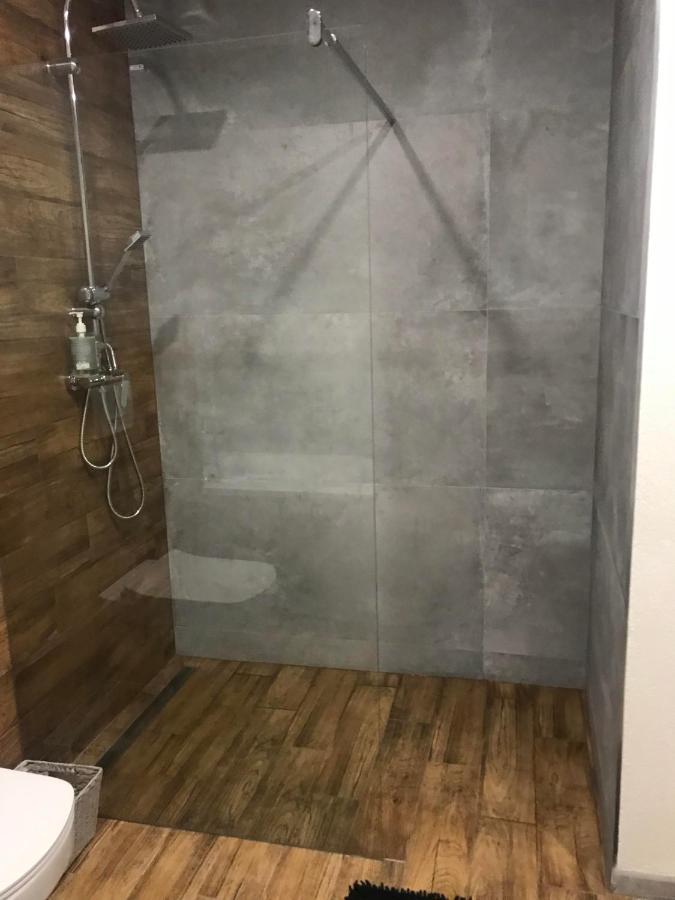 Apartman S Vyhliadkou ボイニツェ エクステリア 写真